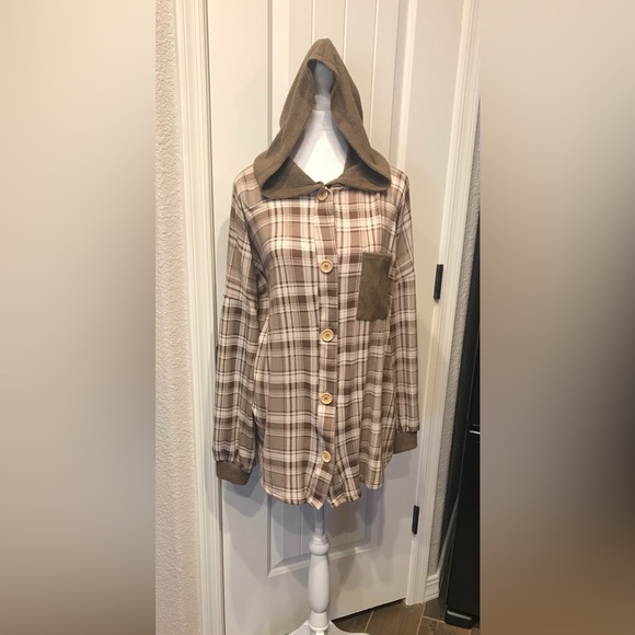 NWT Super Soft Hooded Plaid Shacket - Picture 4 of 9